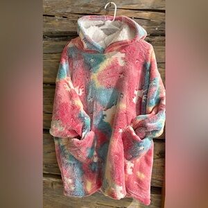 Colorful Tie-Dye Hooded Blanket Sweatshirt